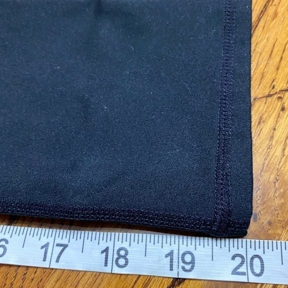 Fabletics Black Crop Rose Gold StripeSize … - Picture 3 of 5